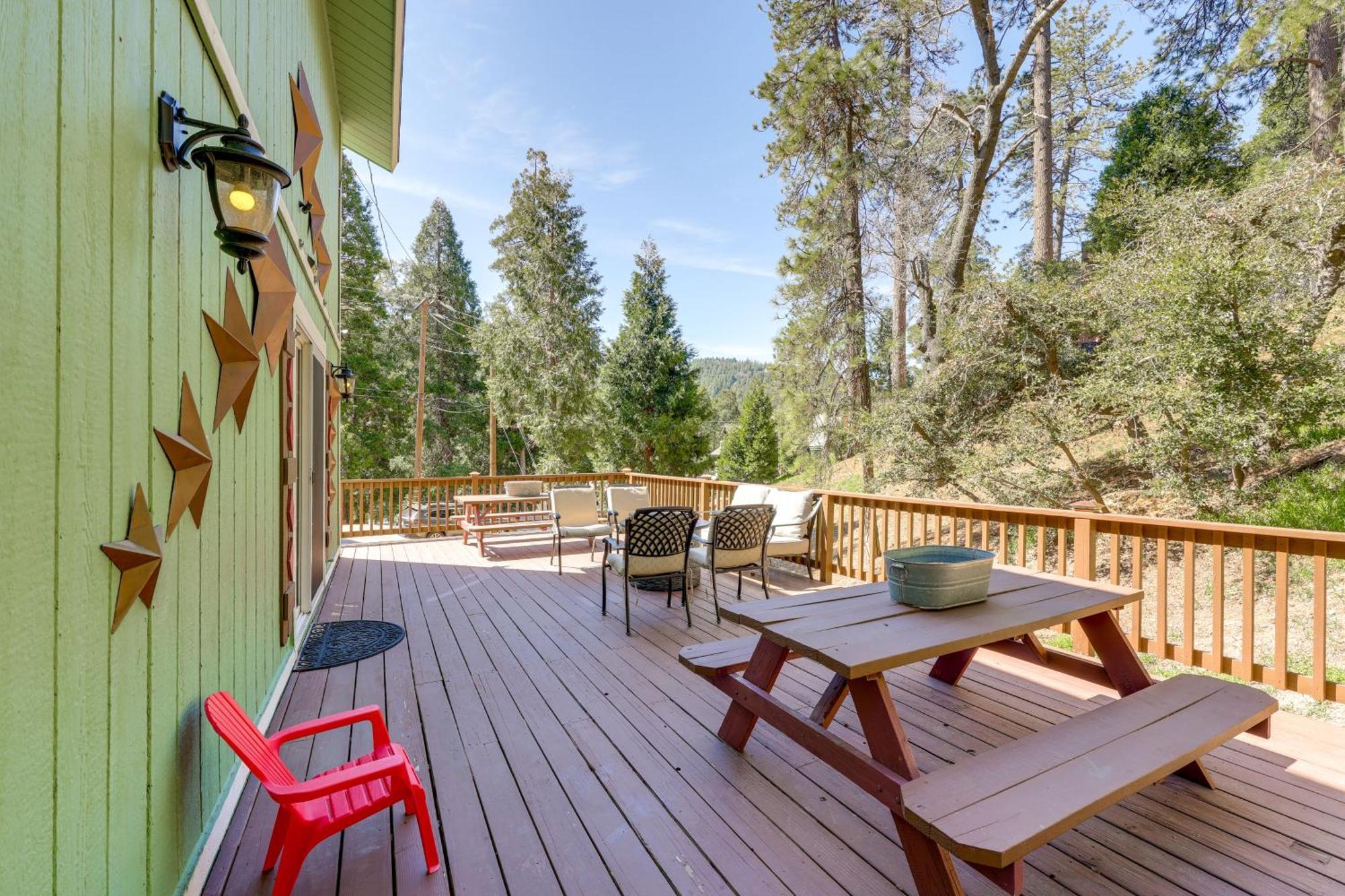 Remodeled Crestline Retreat Walk To Lake Gregory! Kültér fotó